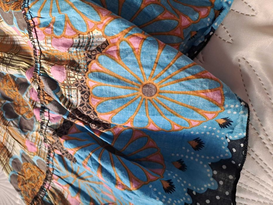 Rochie deasupra la sani cu elastic impecabila