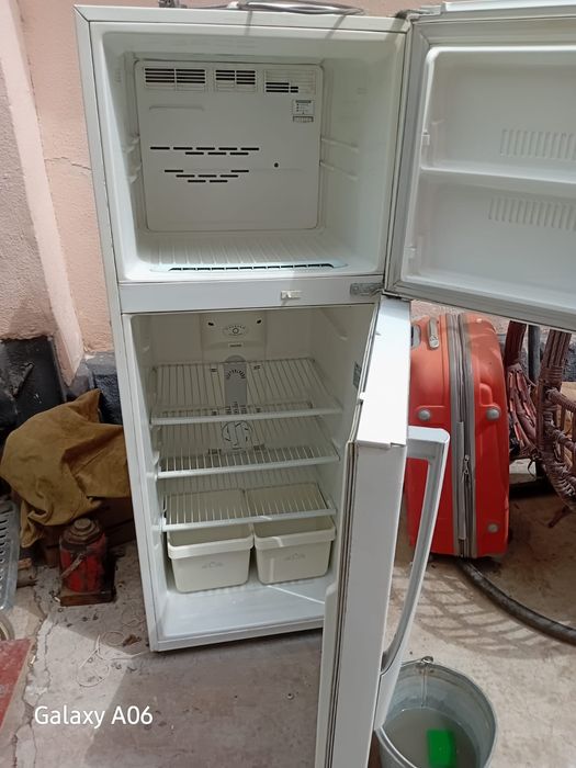 Холодильник LG..
