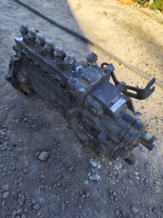 Тнвд от экскаватора  хитачи