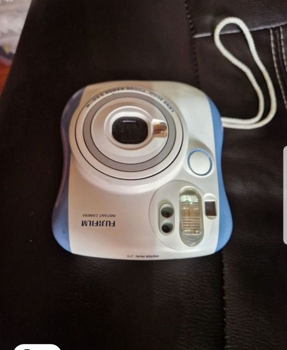 Aparat foto. Kodak si Fujifilm instant.