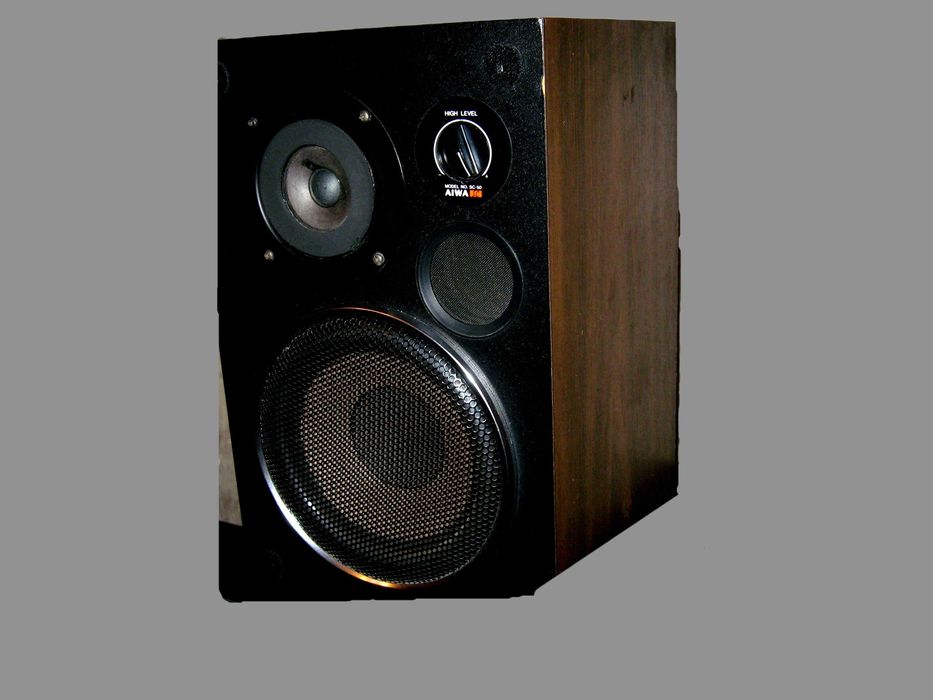 «AIWA AF—5050», cабвуфер и MW/FM Radio CD player «DURABRAND CD—91»