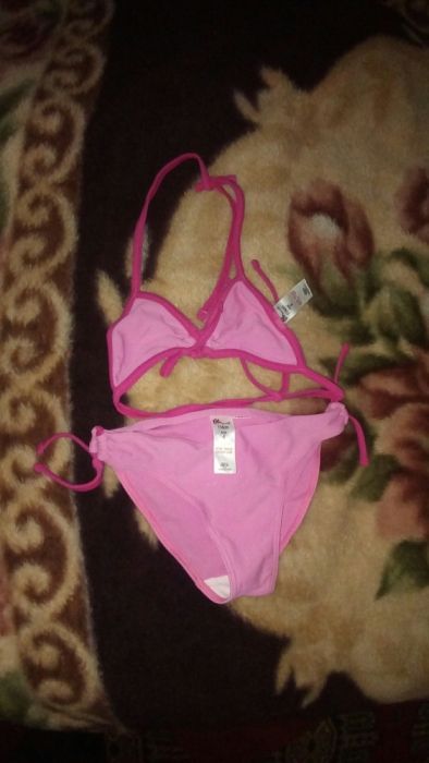 Детские купальники на 5-6 лет фирменные.