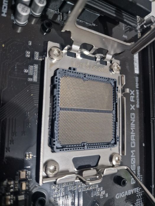 Placa de Baza Gigabyte B650M Gaming X AX , AM5