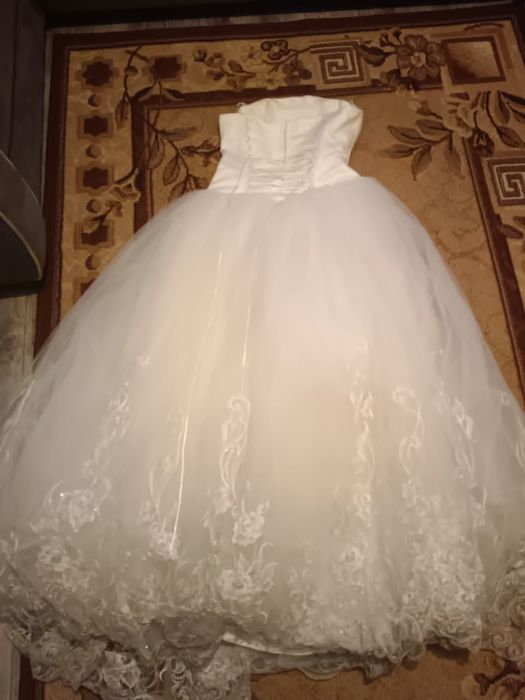 Продам свадебное платье