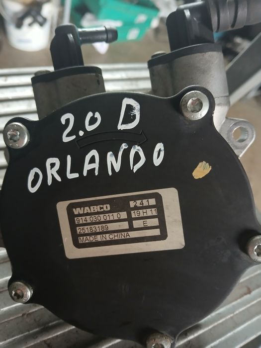 Вакум помпа Chevrolet Orlando