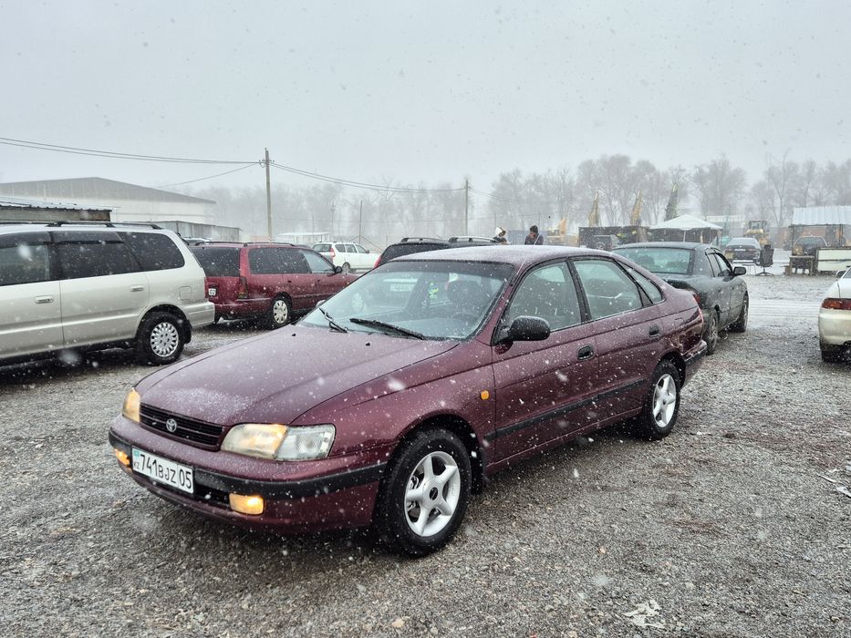 Тойота Карина Е ...