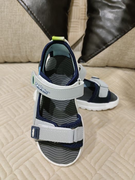 Продам детские сандалии для мальчика