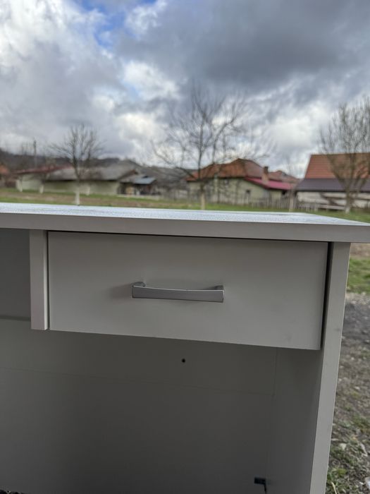 Birou cu un singur sertar