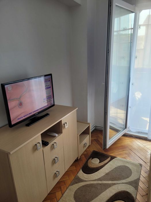 De inchiriat apartament cu 2 camere in Dej !