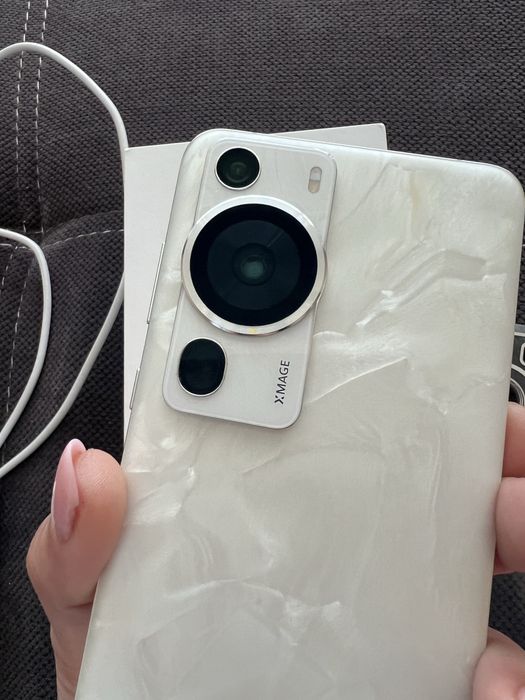 Huawei P60 Pro / батерия 100%