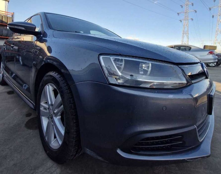 Dezmembrez VW Jetta 1.4 TSI Hybrid cod motor CRJ 150 CP cod cutie PMY