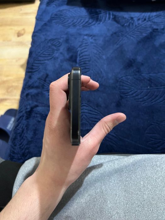 iPhone 15 Pro Max – 256GB – Stare foarte bună de funcționare