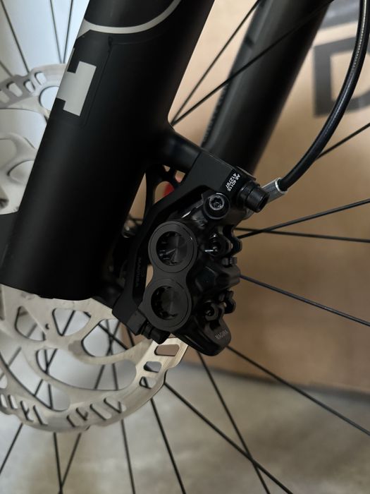 ЧИСТО НОВИ Magura MT5 Thirty