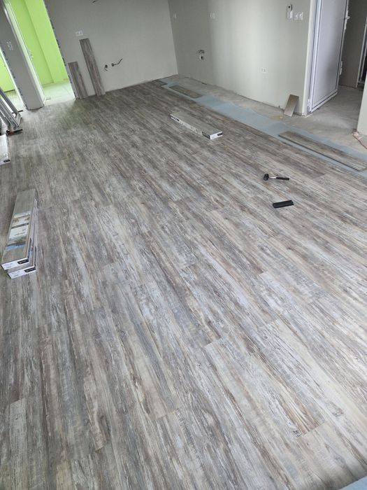 Монтаж на ламиниран паркет