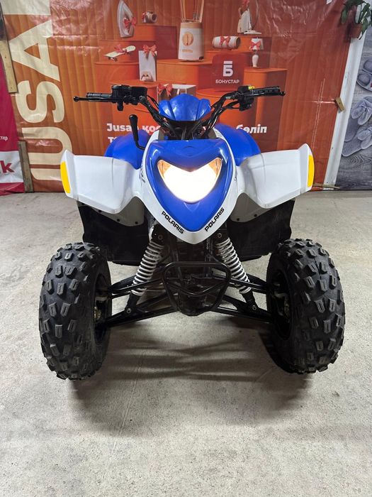 Продам квадроцикл Polaris Phoenix 200