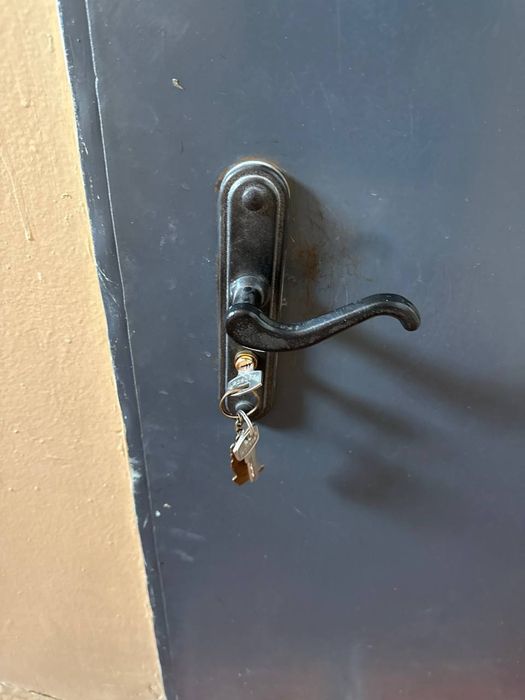 Ремонт замков Eshik remont Замок очиш установка вскрытие урнатиш замок