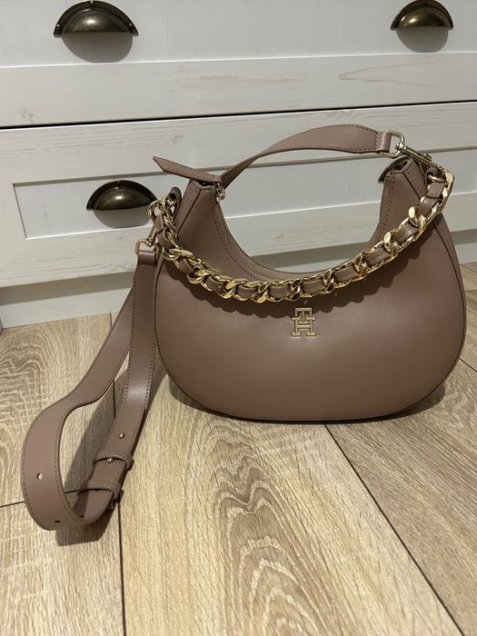 Geanta bej piele naturala Tommy Hilfiger