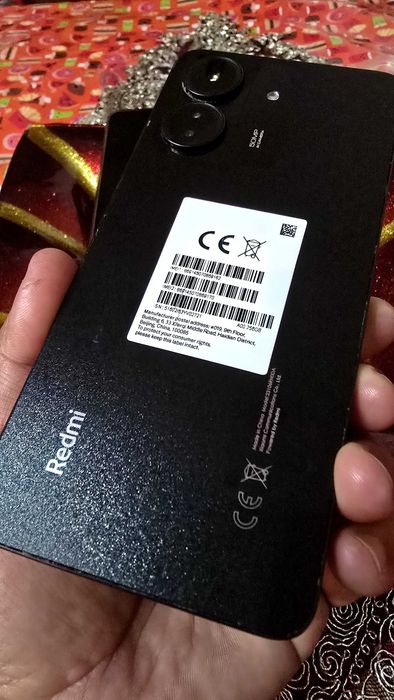 Realme 14x 5G 6/128GB  100 евро,  Redmi 13c 8/256GB 120евро