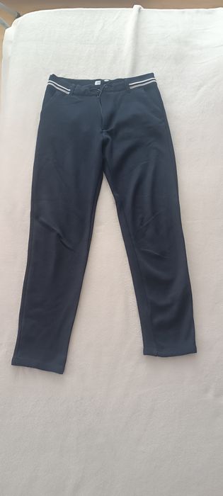 Pantaloni Zara mărimea 140