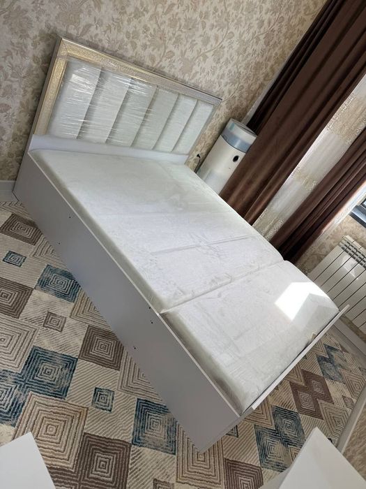 Arenda qizlar uchun Uzboom novastroyka 1 xona yevro remont