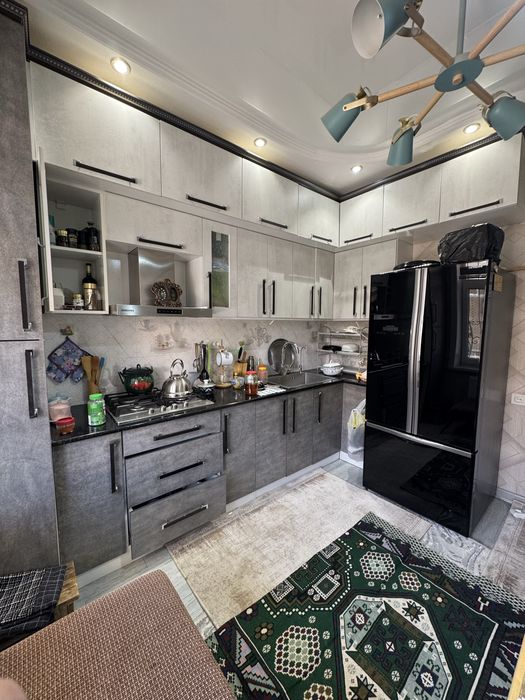 Дуплекс квартира сотилади