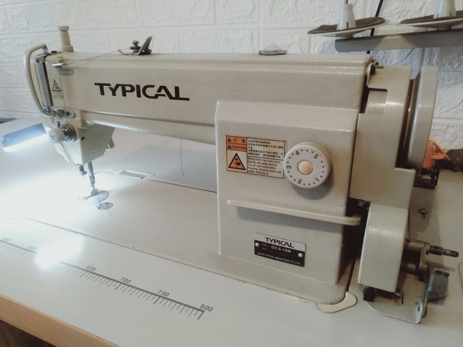 Швейная машинка Typical