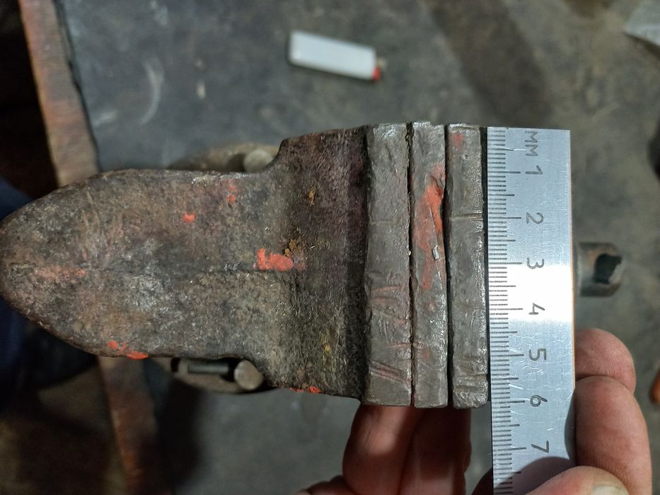 Тиски слесарные советские