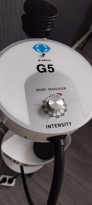 Vând aparat de masaj Vibromatique G5