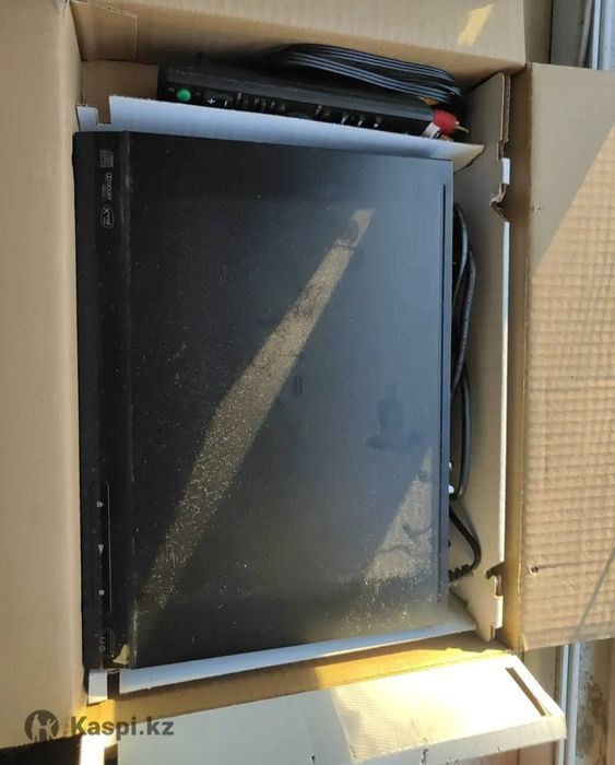 DVD-плеер Sony DVP-SR320