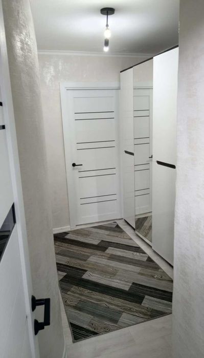 Отдам 4 ковра бесплатно
