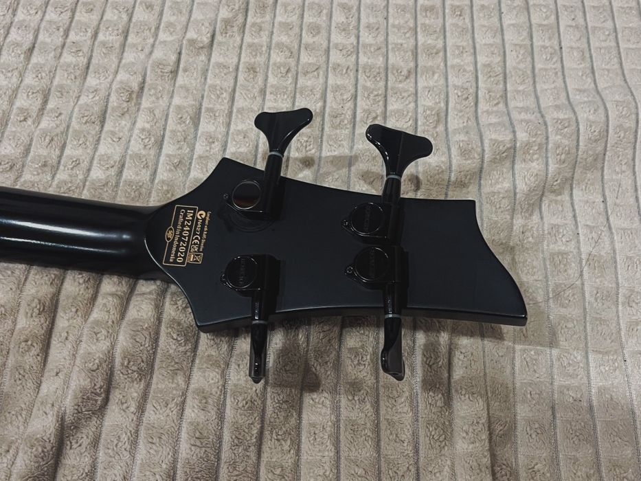 Электробас Schecter Stiletto Stealth 4