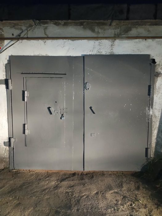 Сдам 2 гаража в аренду