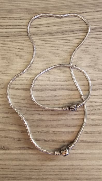 Сребърно колие и гривна Пандора