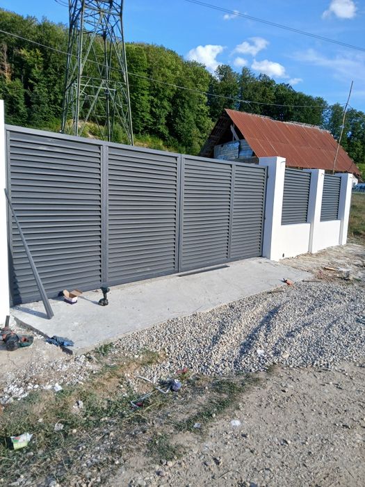Executam garduri metalice și porti