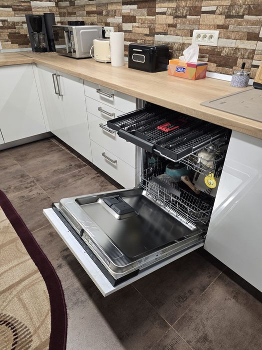 Chirie Apartament 4 camere Premium