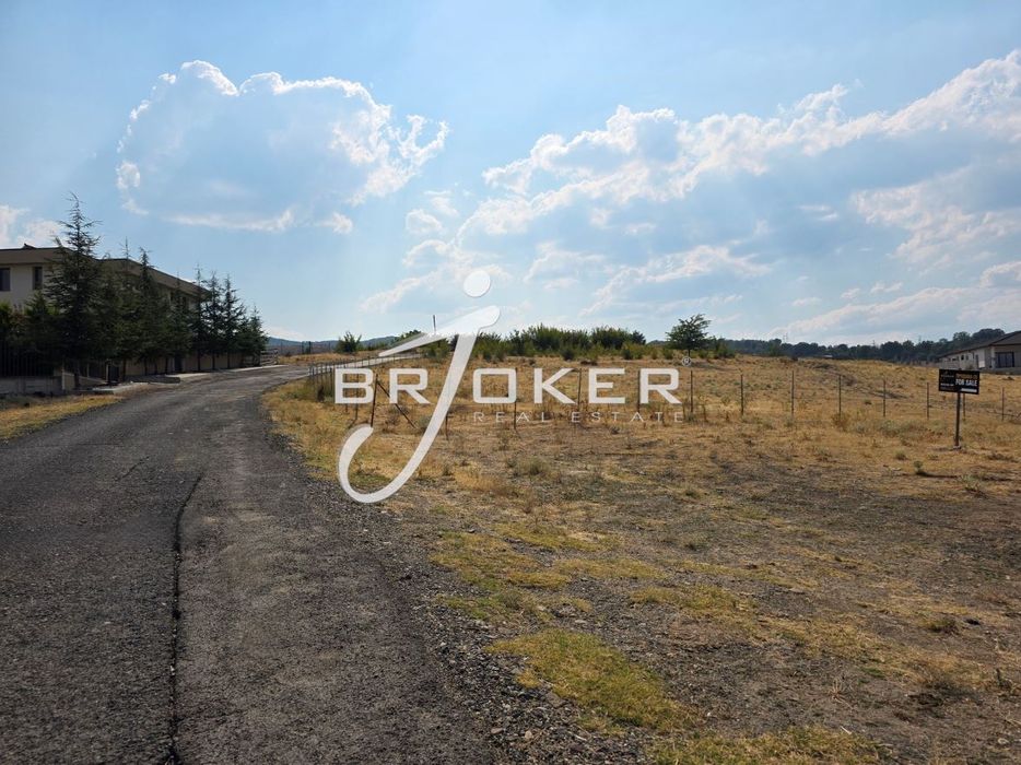 Продава се Парцел в с. Петлино, Област Кърджали - 1750 кв.м за 90 €/кв.м - Снимка #2