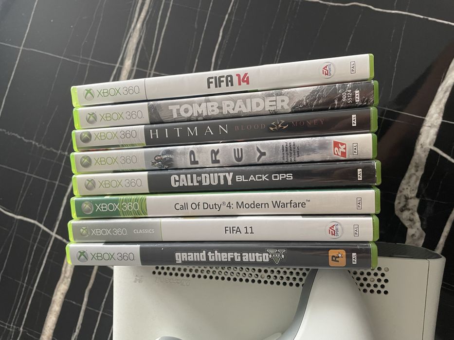 Vînd xbox 360 cu jocuri