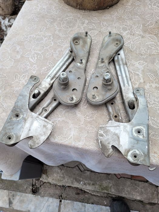 Механизм открывания капота