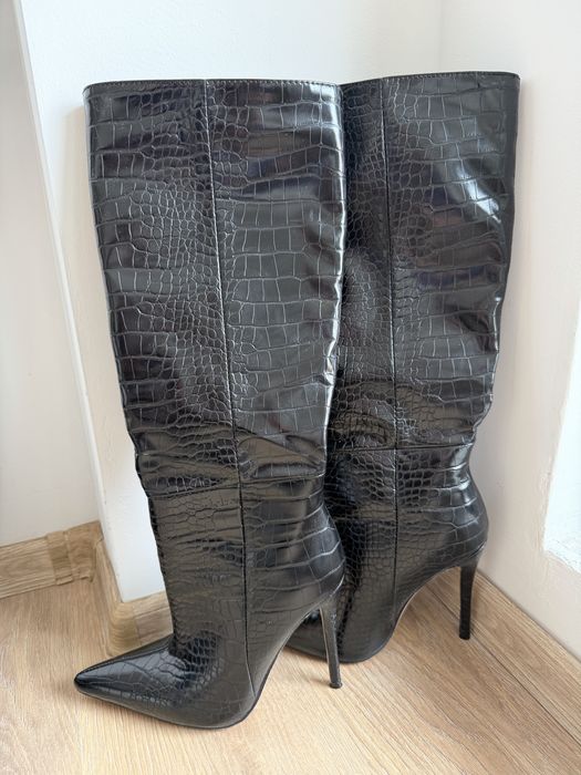 Ботиши на ток от имитация на крокодилска кожа