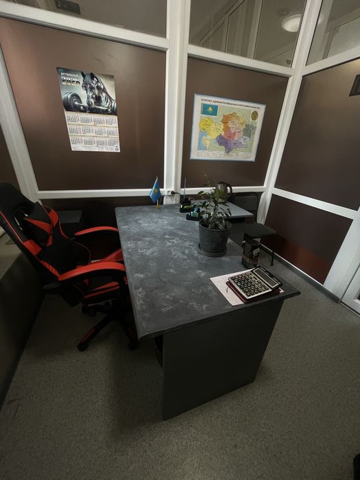 Продам мебель офисную