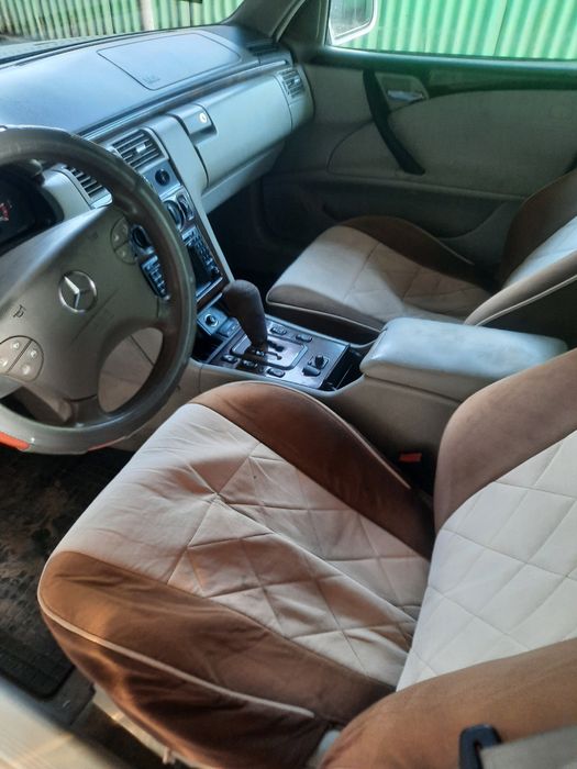 Продаю мерседес бенс