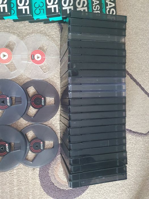Role/cutii pentru benzi magnetofon Basf 18cm originale