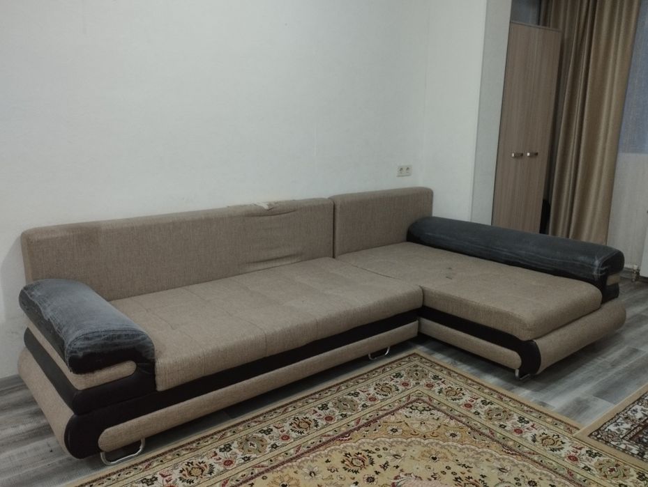 Продам Г образный диван