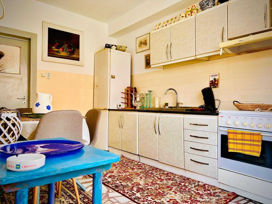 VIND Casa zona centrala P+1E+Garaj+Demisol Tehnic