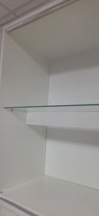 Шкаф-ветрина  стеллаж