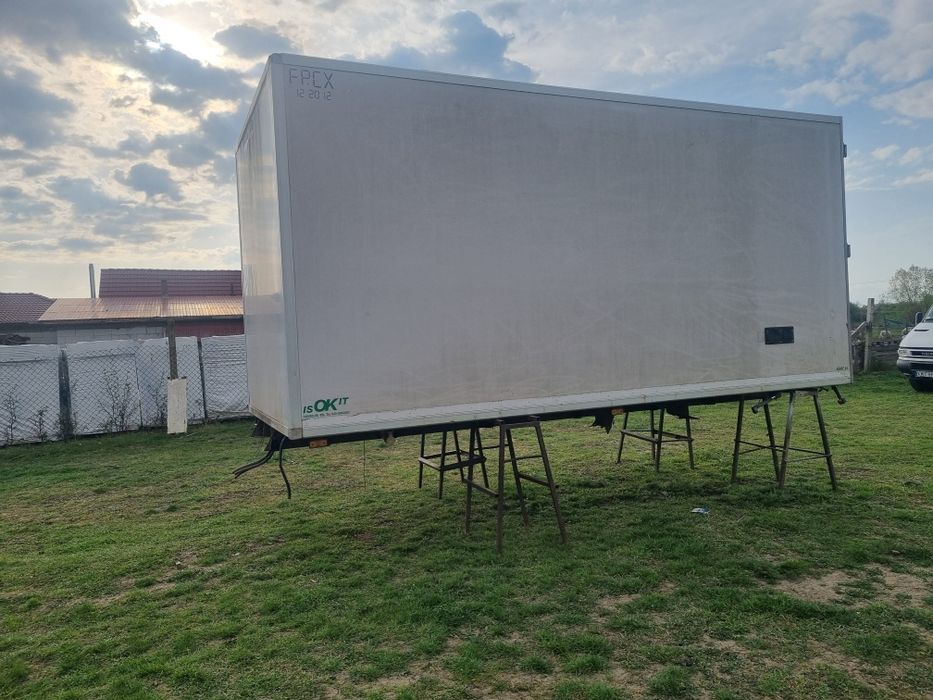 Vând după frigorifică