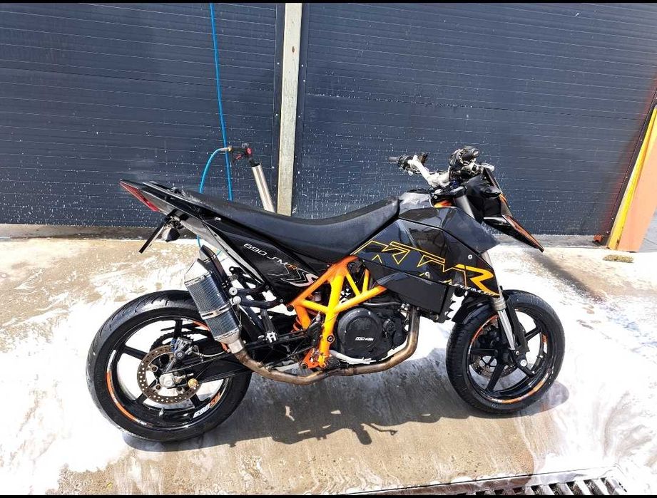 KTM 690 smr supermoto