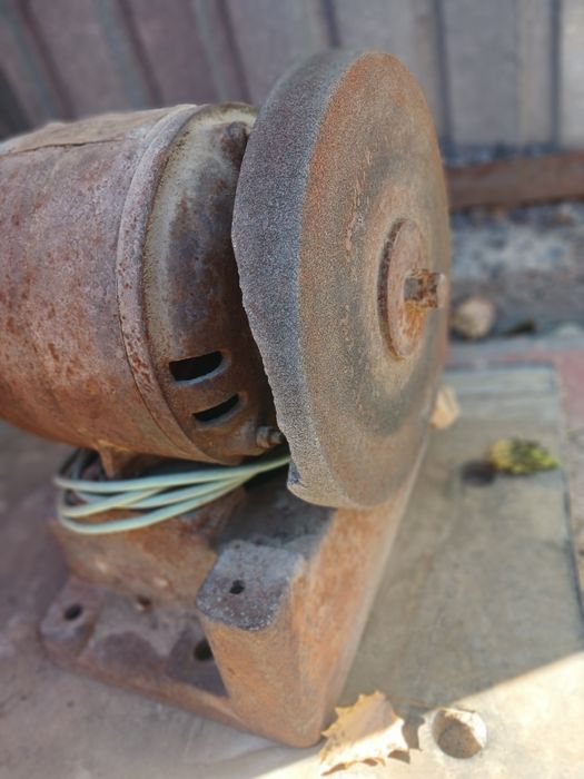 Двигател  380 и220