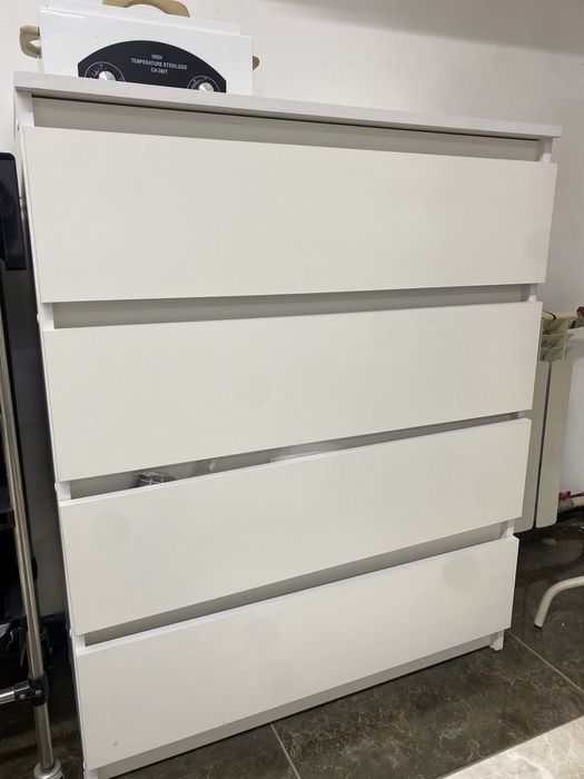 Продам комод белый в отличном состоянии