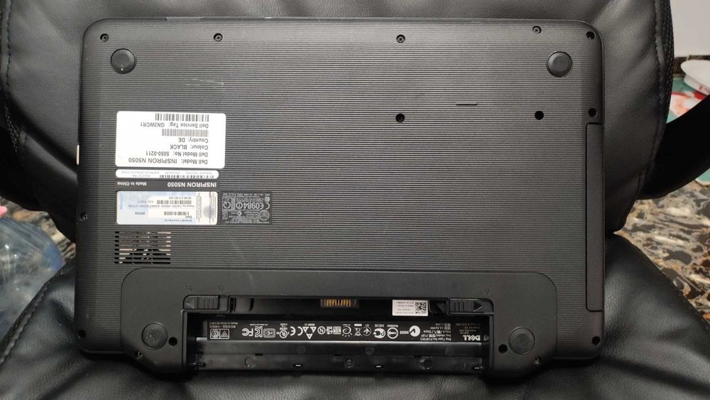 Laptop Dell Inspiron N5050